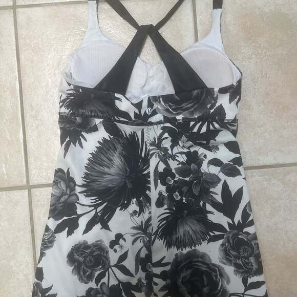 Lululemon Push Your Limits Brisk Bloom Black White... - Picture 2 of 3